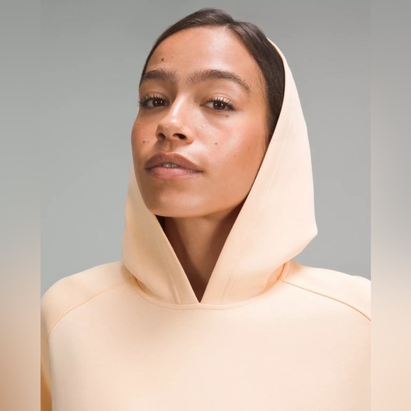 NWT Lululemon‎ Softstreme Hoodie Peach Bellini Size 14 - Picture 3 of 13